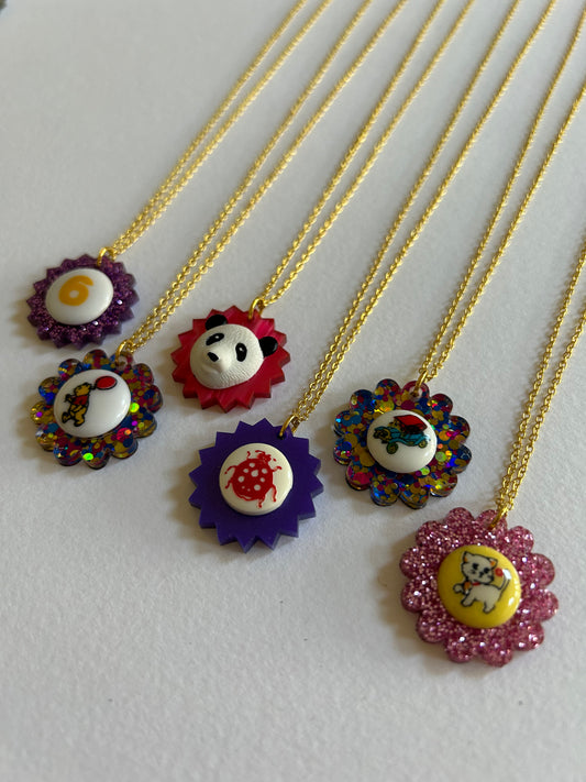 Button Cameo Acrylic Necklaces (1)
