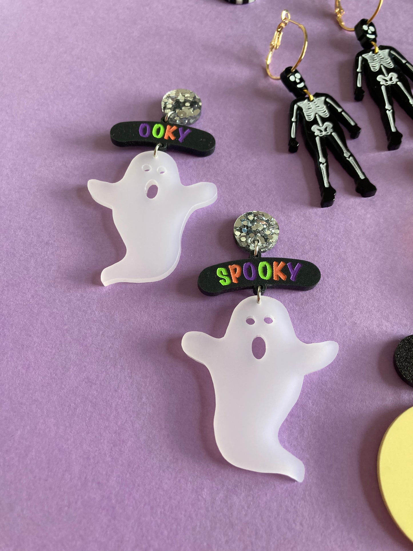 Ooky Spooky Ghosts