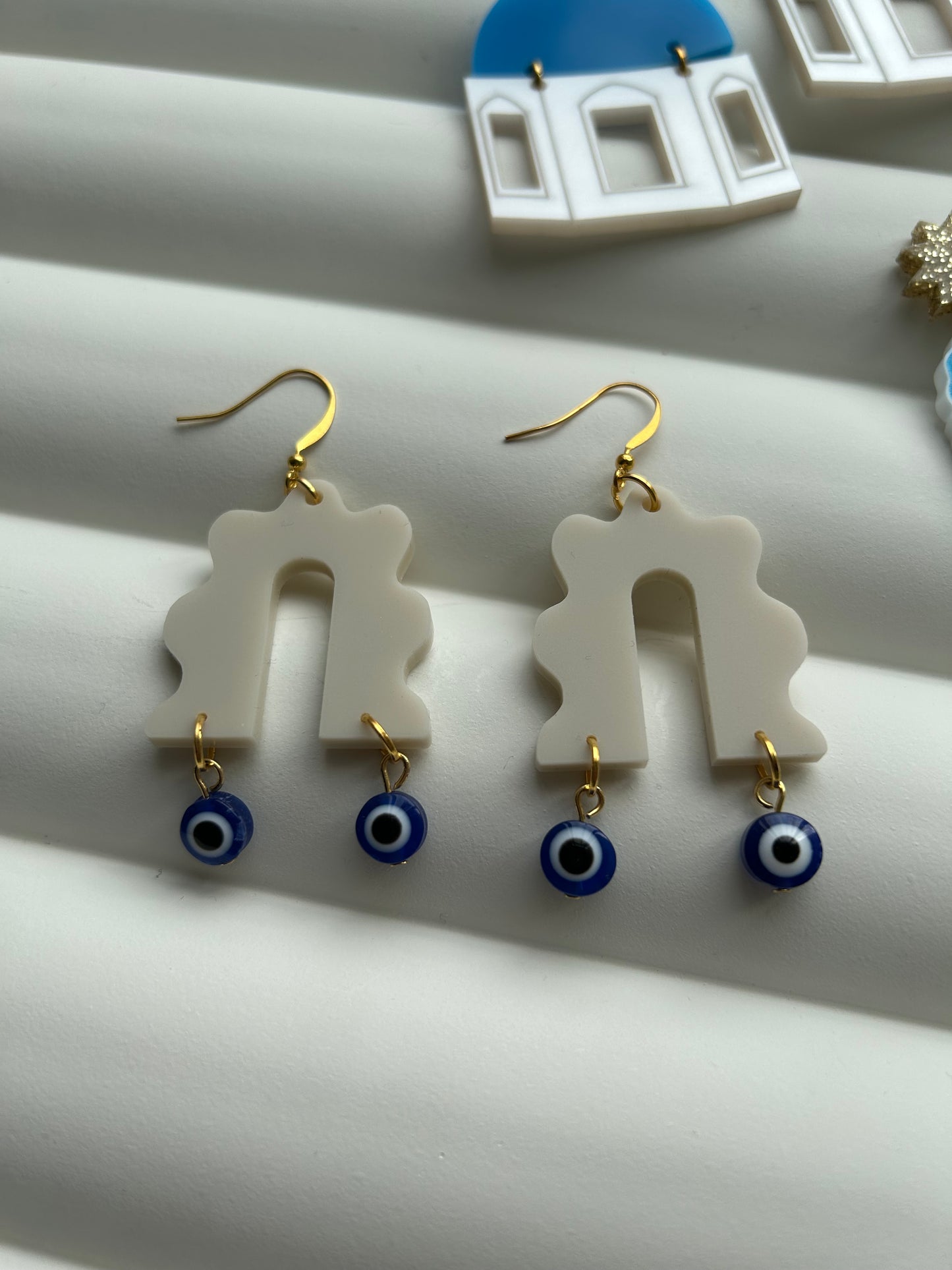 Wavy Arch Matte Acrylic Earrings